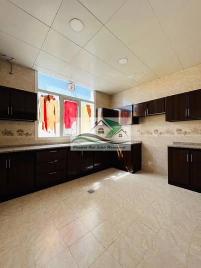 2 Cпальни Вилла в аренду в Баниас, Абу-Даби - 0d4cf617-a79d-4546-aa50-0c0138defaca. jpg