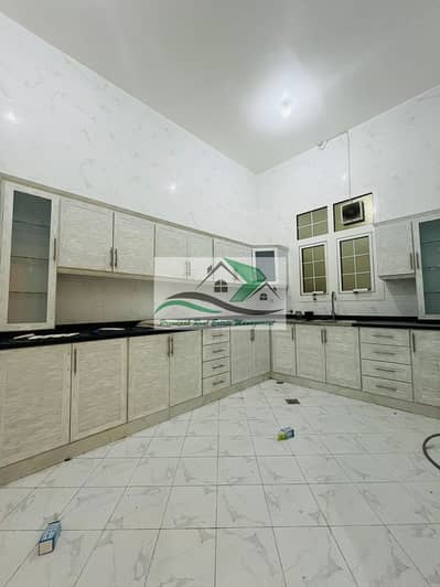 4 Bedroom Apartment for Rent in Shakhbout City, Abu Dhabi - 472eb3f1-0cc1-4b0f-9edb-7f44b25b9cda. jpg