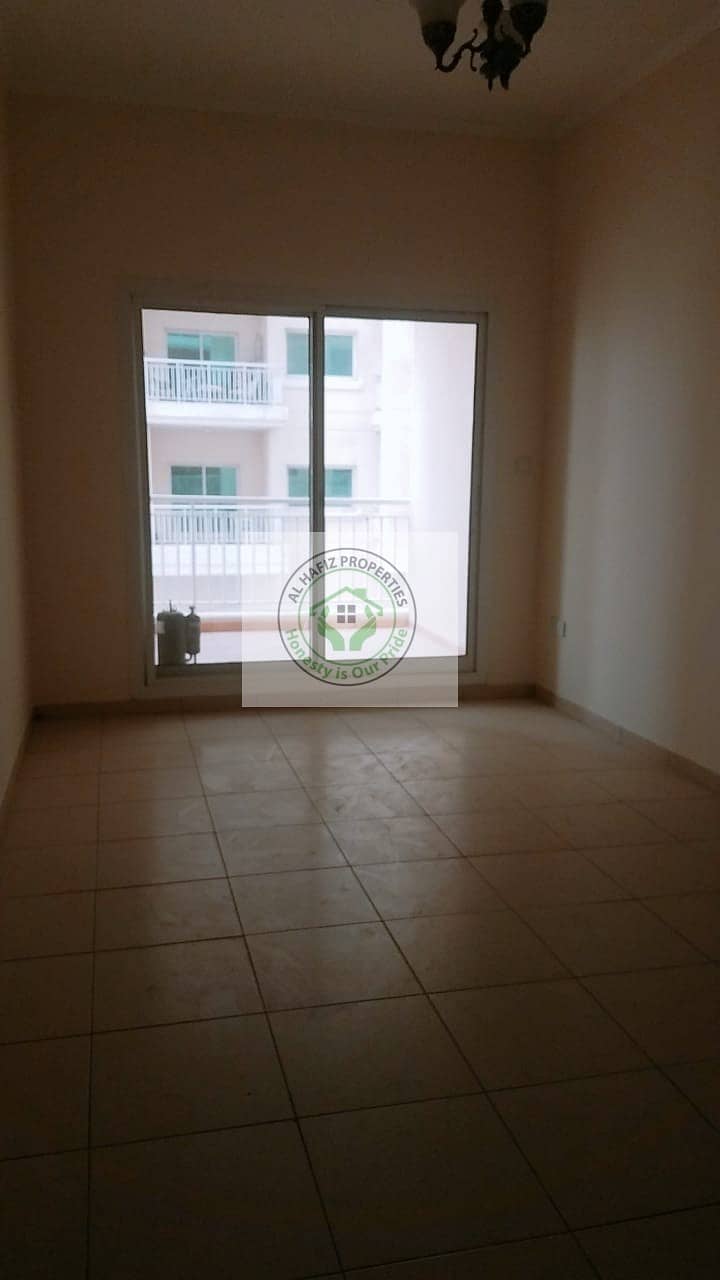 2bhk for rent in queue point liwan
