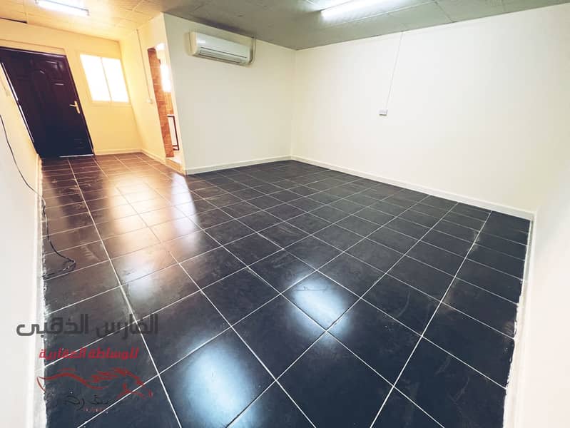 Excellent clean studio in Baniyas East 1 for monthly rent