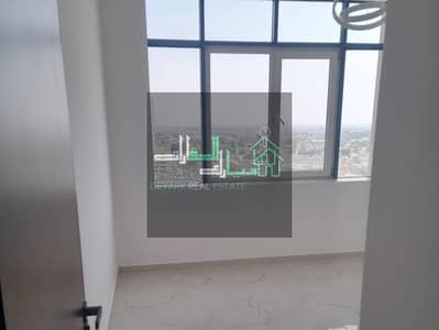 For annual rent , 2 BHK in the Al Nuaimia 3 , a large area,central air conditioning , two bathrooms , a balcony, close to all services, clean building