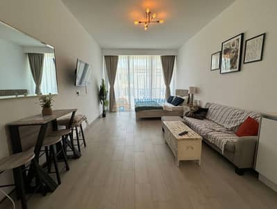 Standard Living | Fully Furnished | Pay and Move-in