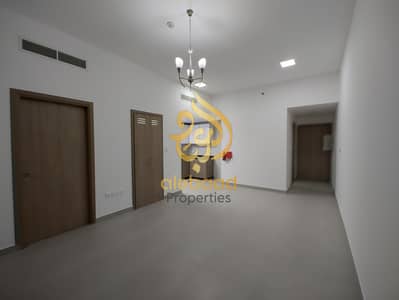 Specious Brand New 1BHK apartment with bolcony very prime location just in 52k in warsan 4
