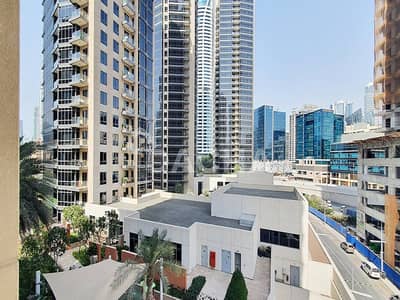 1 Bedroom Flat for Rent in Downtown Dubai, Dubai - Large layout I 1100sqft I Low Floor