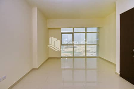 1 Bedroom Apartment for Sale in Al Reem Island, Abu Dhabi - 1-bedroom-apartment-abu-dhabi-al-reem-island-marina-square-tala-tower-bedroom. JPG