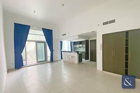 Studio for Rent in Downtown Dubai, Dubai - One Bedroom | Close to Metro | Unfurnished
