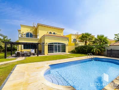 4 Bedroom Villa for Rent in Jumeirah Park, Dubai - Quiet Location | Large Layout | Call Today