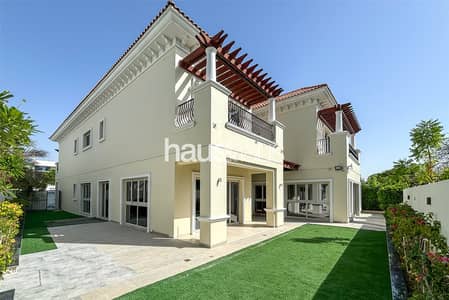 5 Bedroom Villa for Sale in Mohammed Bin Rashid City, Dubai - Vacant On Transfer | Burj View | Luxury Community