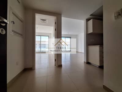 Available Now - 1BR Unfurnished - Great Amenities