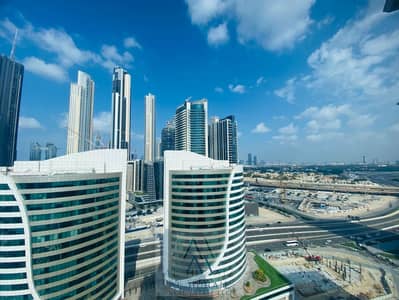 Office for Rent in Business Bay, Dubai - Fitted | Open Space | High Floor | Available