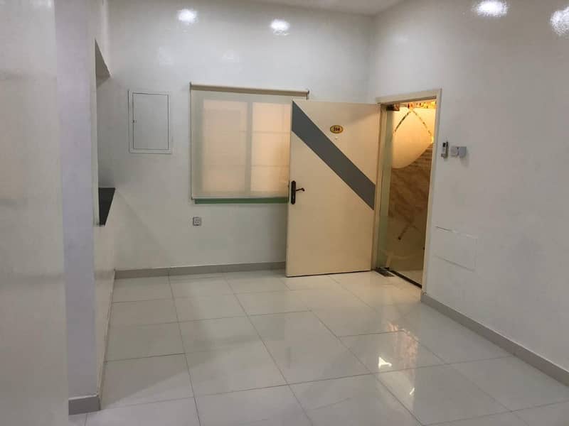 2 BHK WITH HALL FOR RENT/ DIRECT FROM THE OWNER/ NO COMMISSION