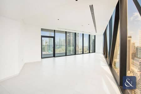 3 Bedroom Apartment for Sale in Business Bay, Dubai - Ultra Luxurious | High Floor | Burj View