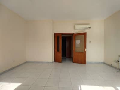 شقة 2 غرفة نوم للايجار في المرور، أبوظبي - IMG-20240202-WA0109. jpg