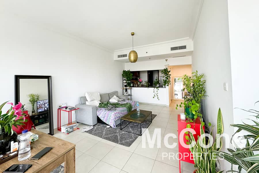 High Floor | Bright | 2 Cheques High Floor | Bright | 2 Cheques