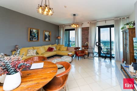 2 Bedroom Apartment for Rent in The Views, Dubai - Spacious, Bright 2 Bedroom with Large Lounge
