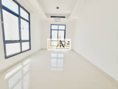 Now  brand  villa  4 bedroom  and  4 master  bedroom  with   2 parking  Hoshi  Sharjah