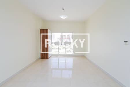 شقة 1 غرفة نوم للايجار في المدينة العالمية، دبي - Warsan 4 - Masar Residence_-38. JPG