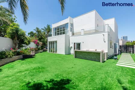 4 Bedroom Villa for Sale in The Meadows, Dubai - Marina Views | Upgraded | External Out House