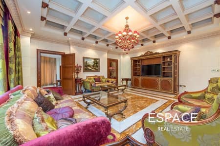6 Bedroom Villa for Rent in Palm Jumeirah, Dubai - Vacant | Fully Furnished Signature Villa
