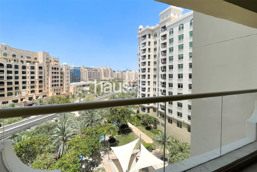 High Floor | Vacant | Includes White Goods High Floor | Vacant | Includes White Goods