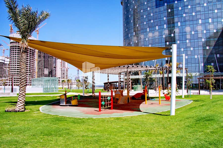 12 abu-dhabi-al-reem-island-shams-abu-dhabi-sun-and-sky-tower-community-play-area. JPG