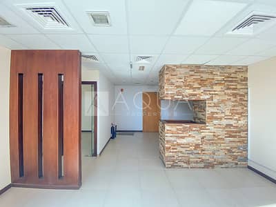 Office for Sale in Business Bay, Dubai - VACANT Fitted Office | Glass partitioned