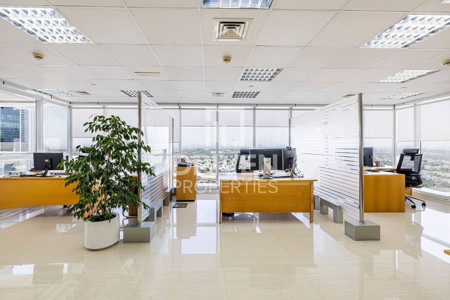 Elegant and Luxurious Office | Prime Location Elegant and Luxurious Office | Prime Location