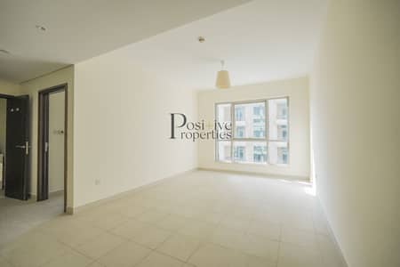 1 Bedroom Flat for Rent in Downtown Dubai, Dubai - Pool View | Well maintained | ready to move