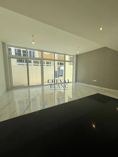 3 Bedroom Townhouse for Rent in DAMAC Hills 2 (Akoya by DAMAC), Dubai - b5d86b69-54c1-4044-852e-d26dd1ba0e14. jpg