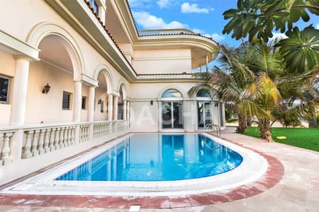 5 Bedroom Villa for Sale in Palm Jumeirah, Dubai - Best Price! | Vacant |  Wide Water | Skyline