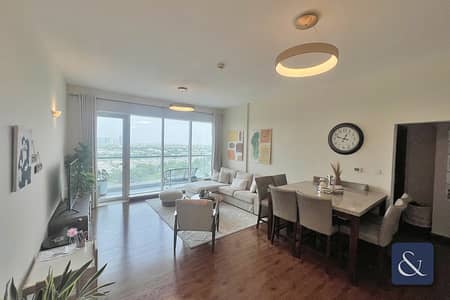 شقة 2 غرفة نوم للبيع في مدينة دبي الرياضية، دبي - شقة في برج الغولف،مدينة دبي الرياضية 2 غرف 1200000 درهم - 9007878