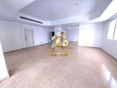 4 Bedroom Apartment for Rent in Al Khalidiyah, Abu Dhabi - WhatsApp Image 2024-05-14 at 4.34. 19 PM (1). jpeg