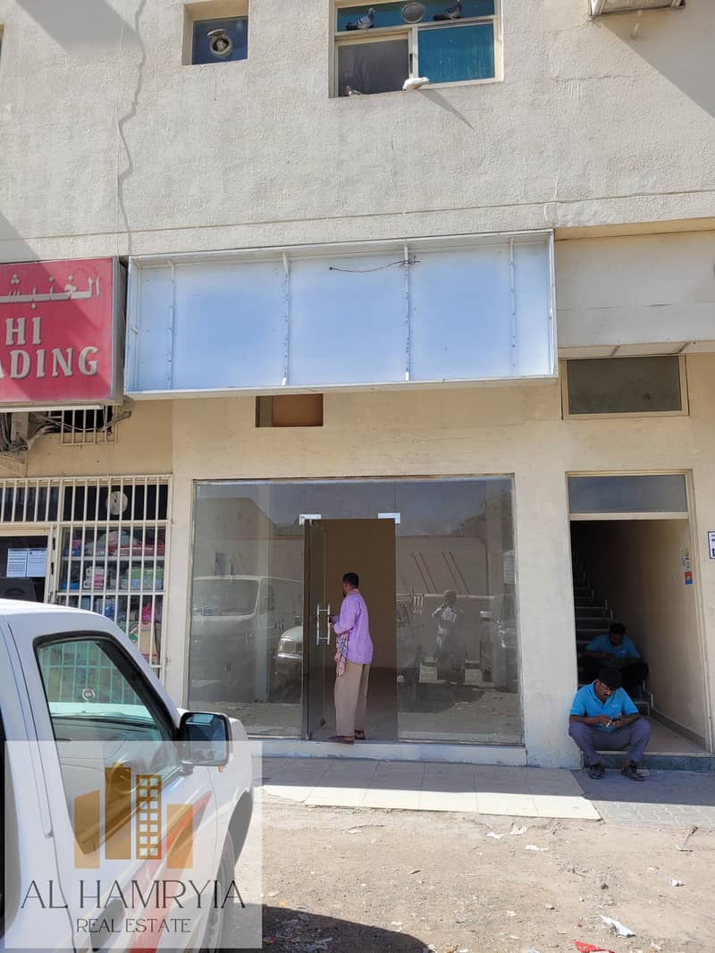 Located Main Road Extra parking space Located Main Road Extra parking space