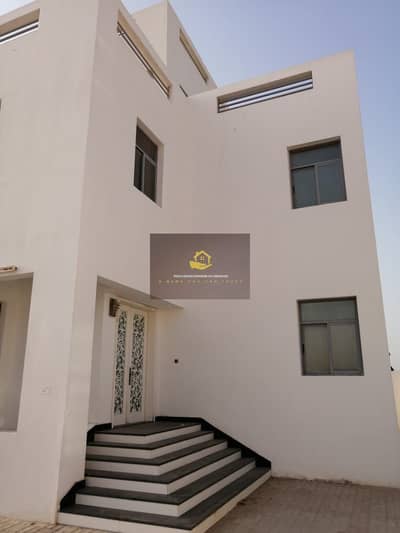 فیلا 4 غرف نوم للايجار في مدينة محمد بن زايد، أبوظبي - 1. jpg