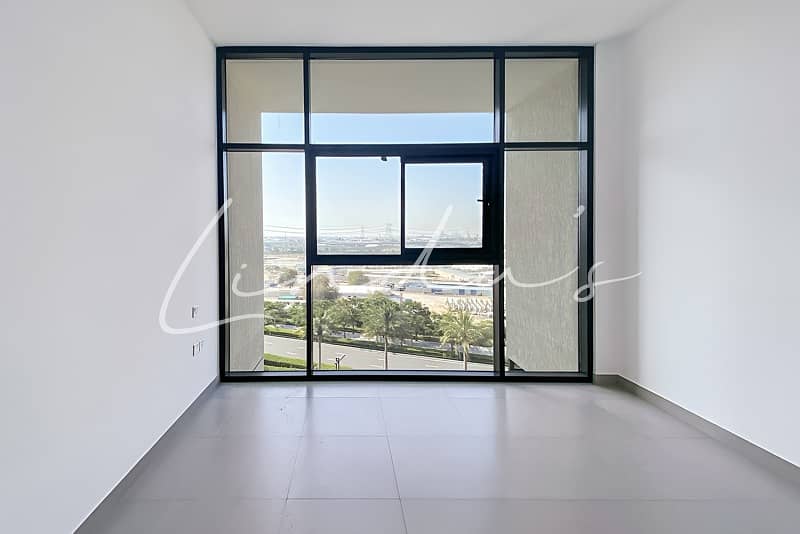 Brand New| Vacant | Modern Apartment |