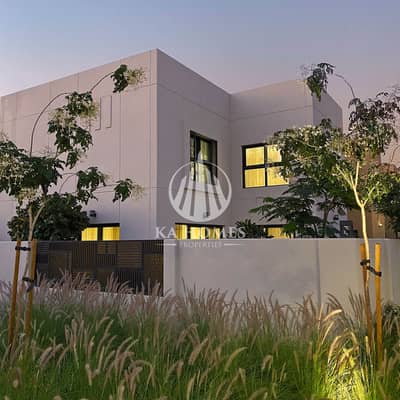5 Bedroom Villa for Sale in Al Rahmaniya, Sharjah - Golden residence and freehold. 5-bedroom villa + maid’s room + driver’s room + fully equipped kitchen + possibility of an elevator and a swimming pool