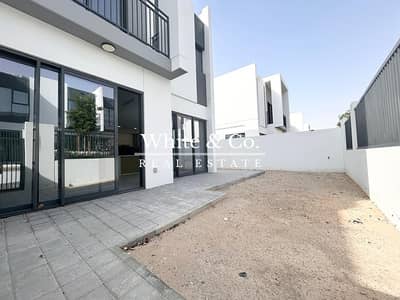 4 Bedroom Townhouse for Rent in Dubailand, Dubai - Luxury Living | La Rosa 2 | Brand New