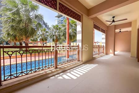 2 Bedroom Apartment for Sale in Palm Jumeirah, Dubai - Upgraded | Pool level | Vacant