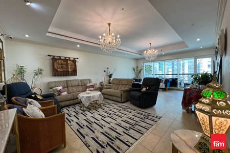 2 Bedroom Apartment for Sale in Dubai Marina, Dubai - Maids Room |Sea View | Closed Kitchen | 2Bedrooms