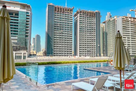 1 Bedroom Flat for Rent in Business Bay, Dubai - Modern 1B | Furnished | Canal View