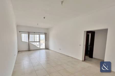 1 Bedroom Apartment for Rent in Dubai Sports City, Dubai - 1 Bed | Well-Maintained | Vacant in June
