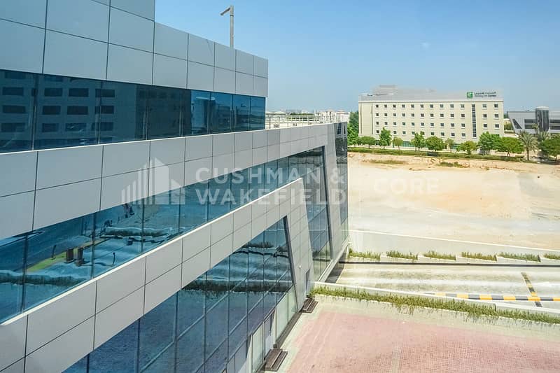 Fitted Office | Vacant | Accessible to Metro Fitted Office | Vacant | Accessible to Metro