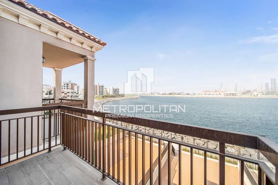 Brand New | Vacant | Stunning Sea View