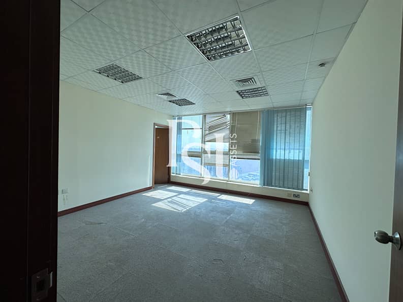 2 Mussafah- Abu Dhabi -  Office (11). jpg