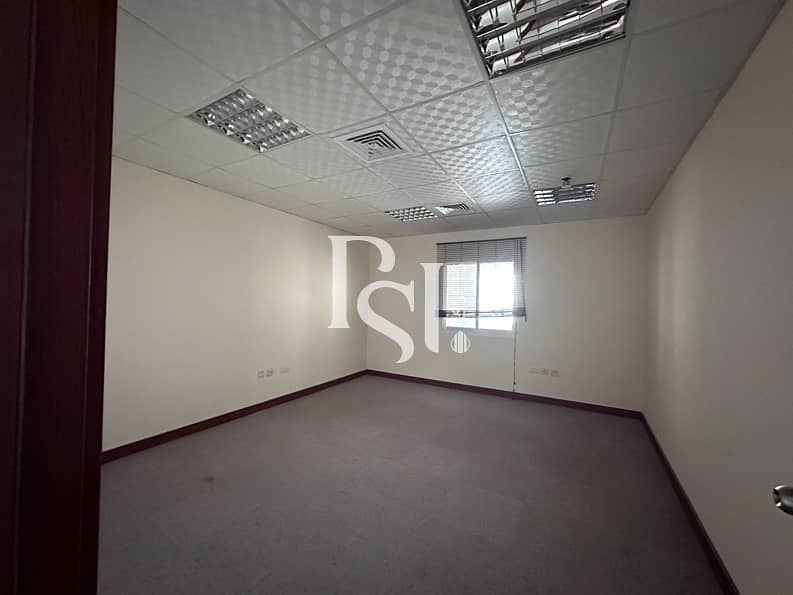 6 Mussafah- Abu Dhabi -  Office (1). jpg