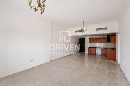 2 Bedroom Apartment for Rent in Jumeirah Village Circle (JVC), Dubai - Huge Layout and Bright | Ready to Move In