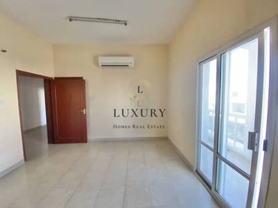 فلیٹ 3 غرف نوم للايجار في الجيمي، العین - شقة في مركز المدينة،الجيمي 3 غرف 45000 درهم - 8945117