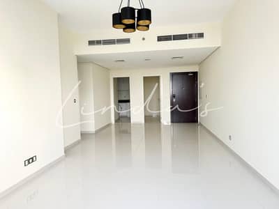 شقة 3 غرف نوم للايجار في قرية جميرا الدائرية، دبي - شقة في داماك غالية،الضاحية 18،قرية جميرا الدائرية 3 غرف 125000 درهم - 9013182