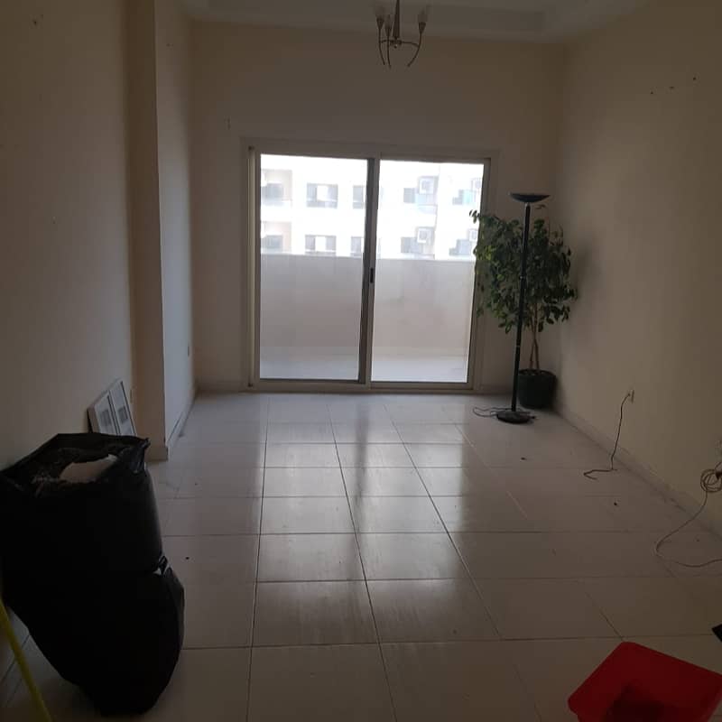 good deal Spacious 1 bhk high floor for rent 19000