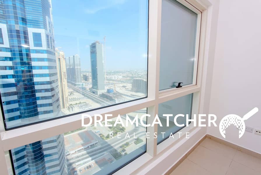 1B/R  FOR RENT IN LAKE POINT TOWER - JLT